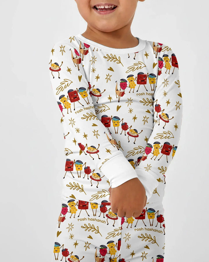 Zweiteiliges Langarm-Pyjama-Set mit Sommerfrüchten