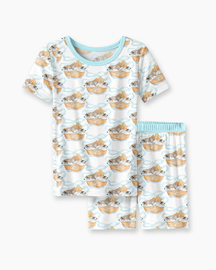 Template Zweiteiliges Pyjama-Set mit kurzen Ärmeln und Shorts
