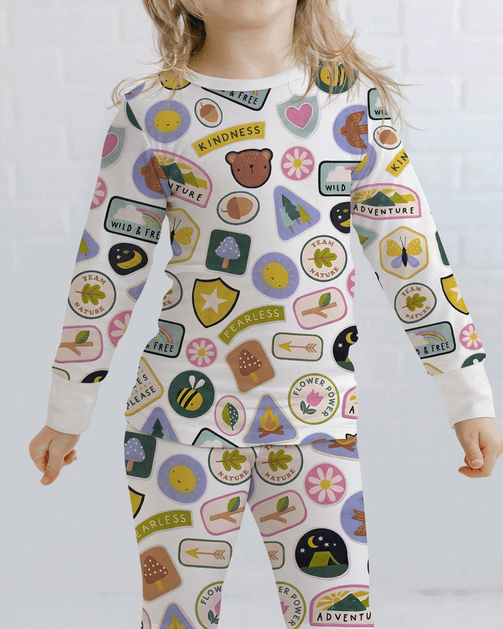 Zweiteiliges Langarm-Pyjama-Set mit Sommerfrüchten