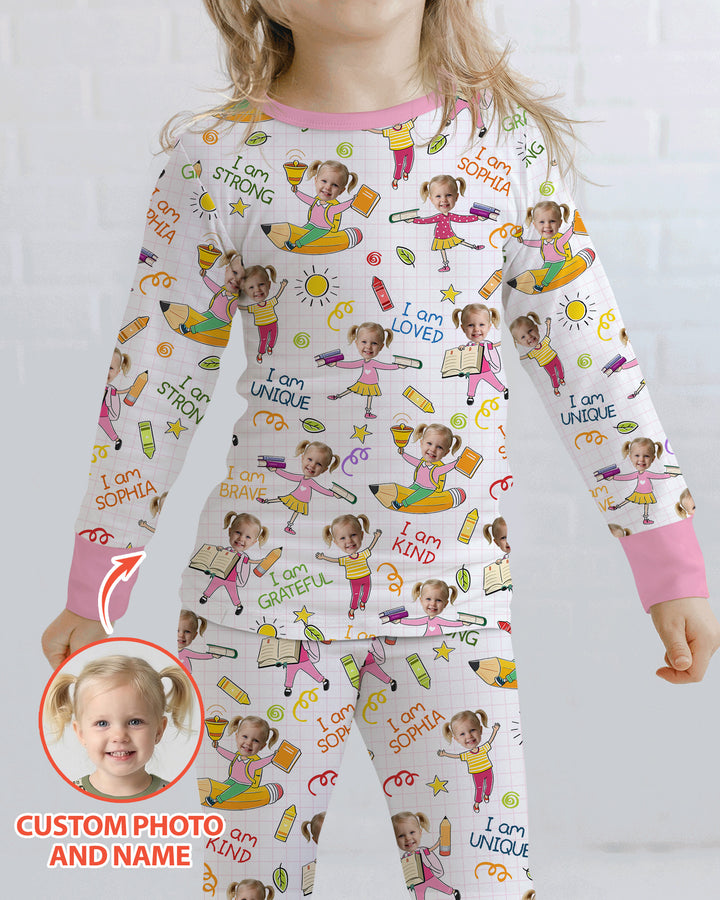 Zweiteiliges Langarm-Pyjama-Set mit Sommerfrüchten