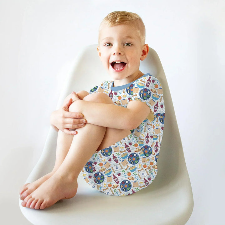 Template Zweiteiliges Pyjama-Set mit kurzen Ärmeln und Shorts