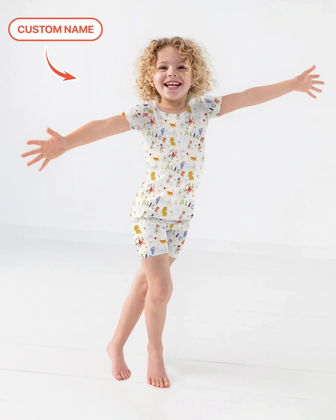Zweiteiliges Pyjama-Set mit kurzen Ärmeln und Shorts im Sommer-Design