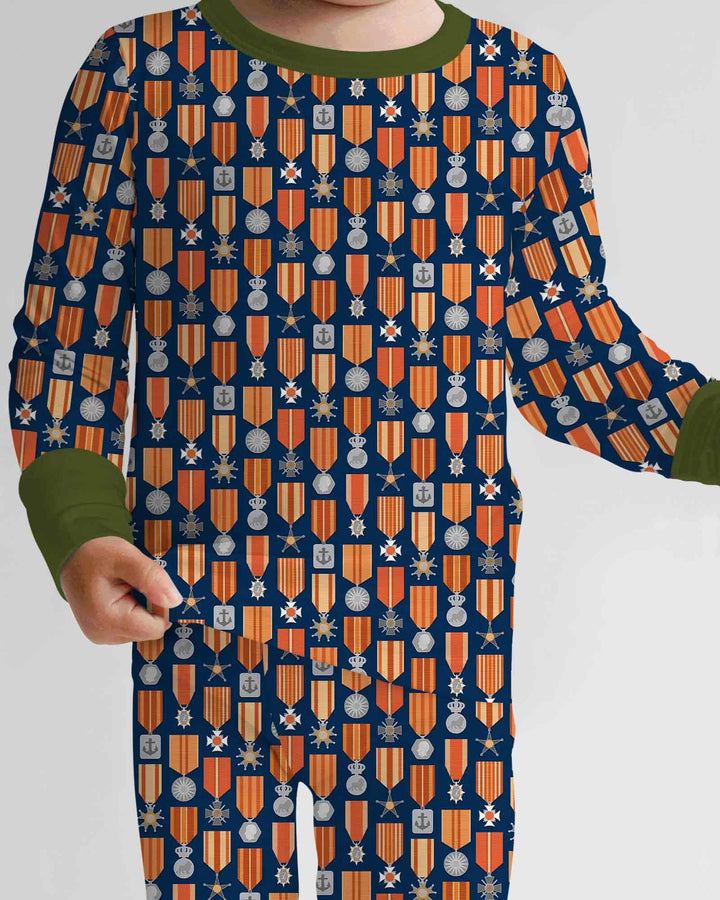 Zweiteiliges Langarm-Pyjama-Set mit Sommerfrüchten