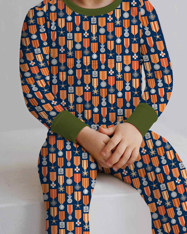 Zweiteiliges Langarm-Pyjama-Set mit Sommerfrüchten