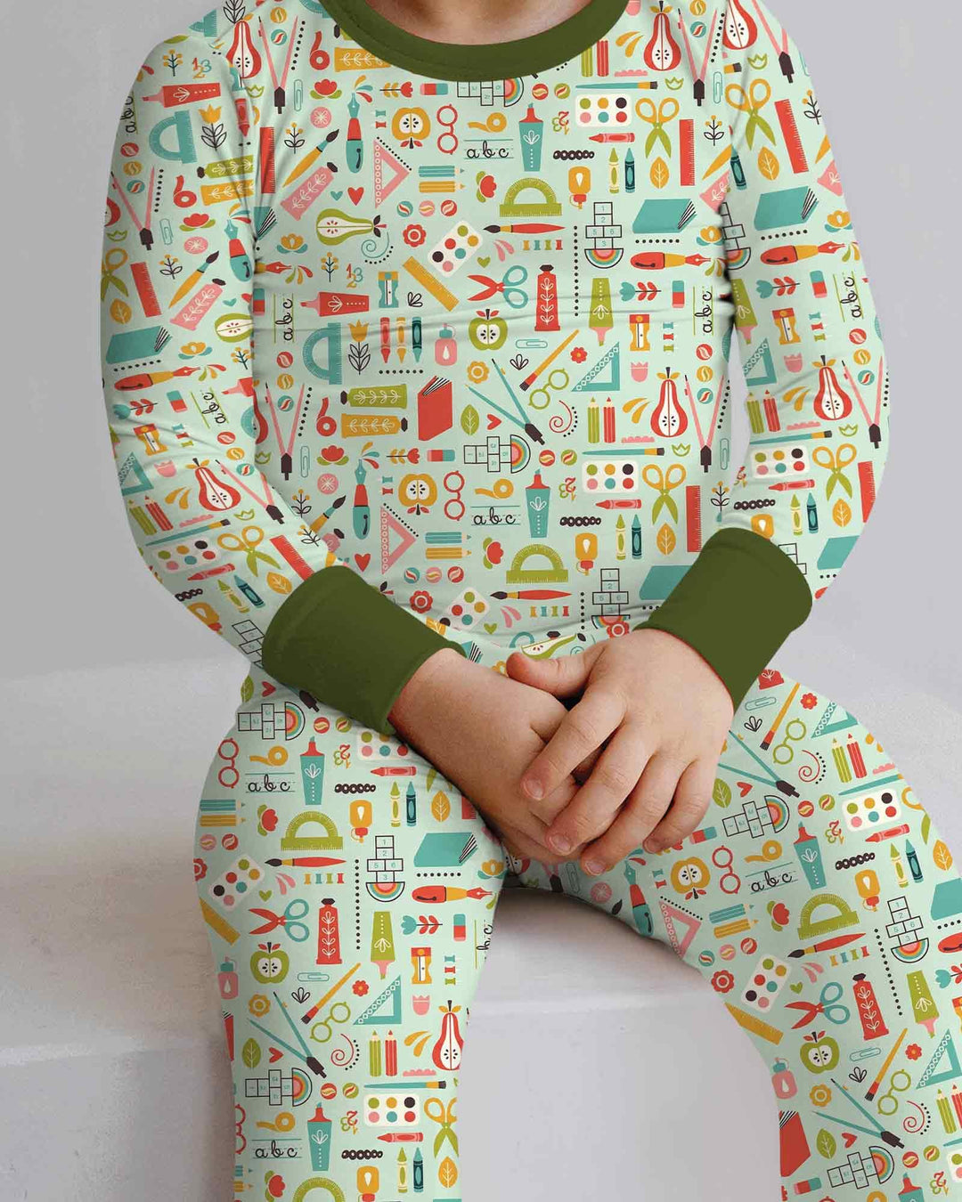 Zweiteiliges Langarm-Pyjama-Set mit Sommerfrüchten