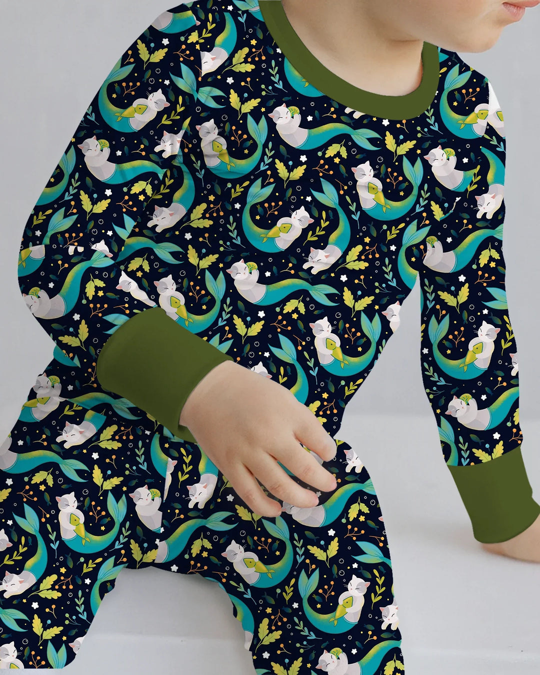 Zweiteiliges Langarm-Pyjama-Set mit Sommerfrüchten