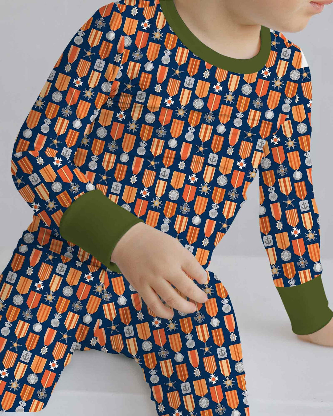 Zweiteiliges Langarm-Pyjama-Set mit Sommerfrüchten
