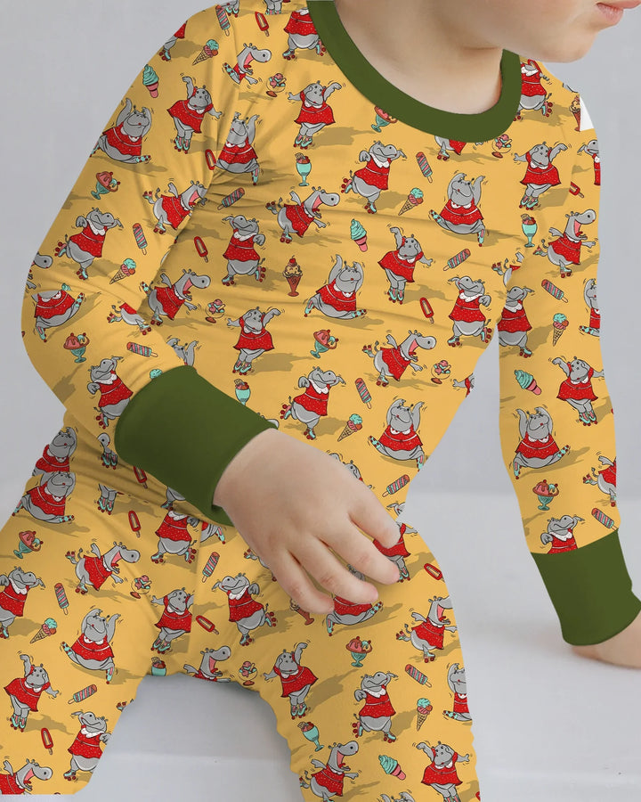 Zweiteiliges Langarm-Pyjama-Set mit Sommerfrüchten