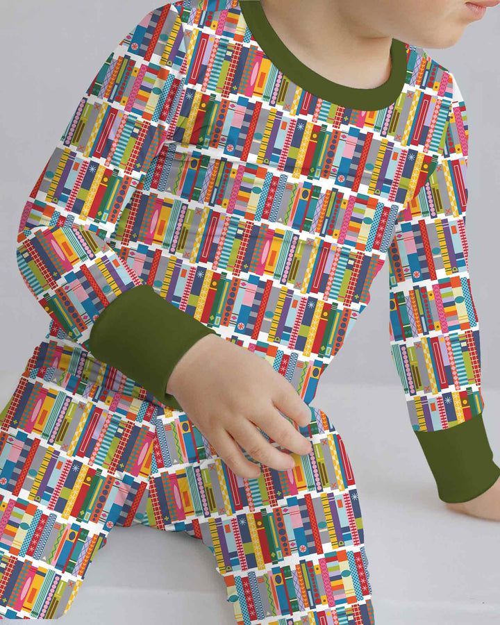 Zweiteiliges Langarm-Pyjama-Set mit Sommerfrüchten