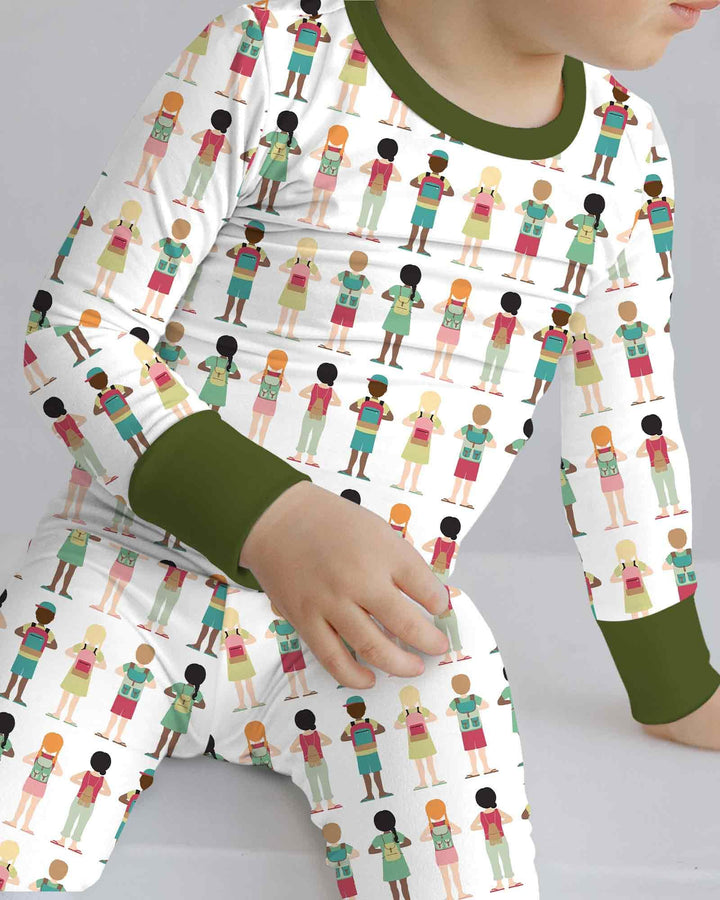 Zweiteiliges Langarm-Pyjama-Set mit Sommerfrüchten