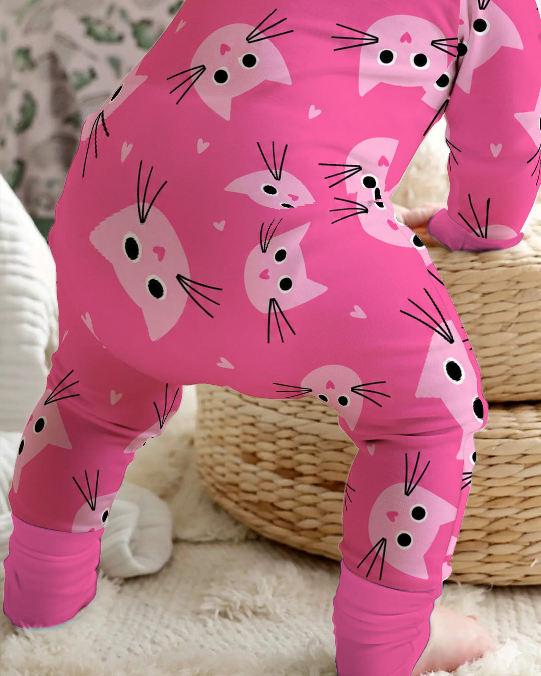 Glow In The Dark Pink Kitty Heart Toss Bamboo Convertible Zippy