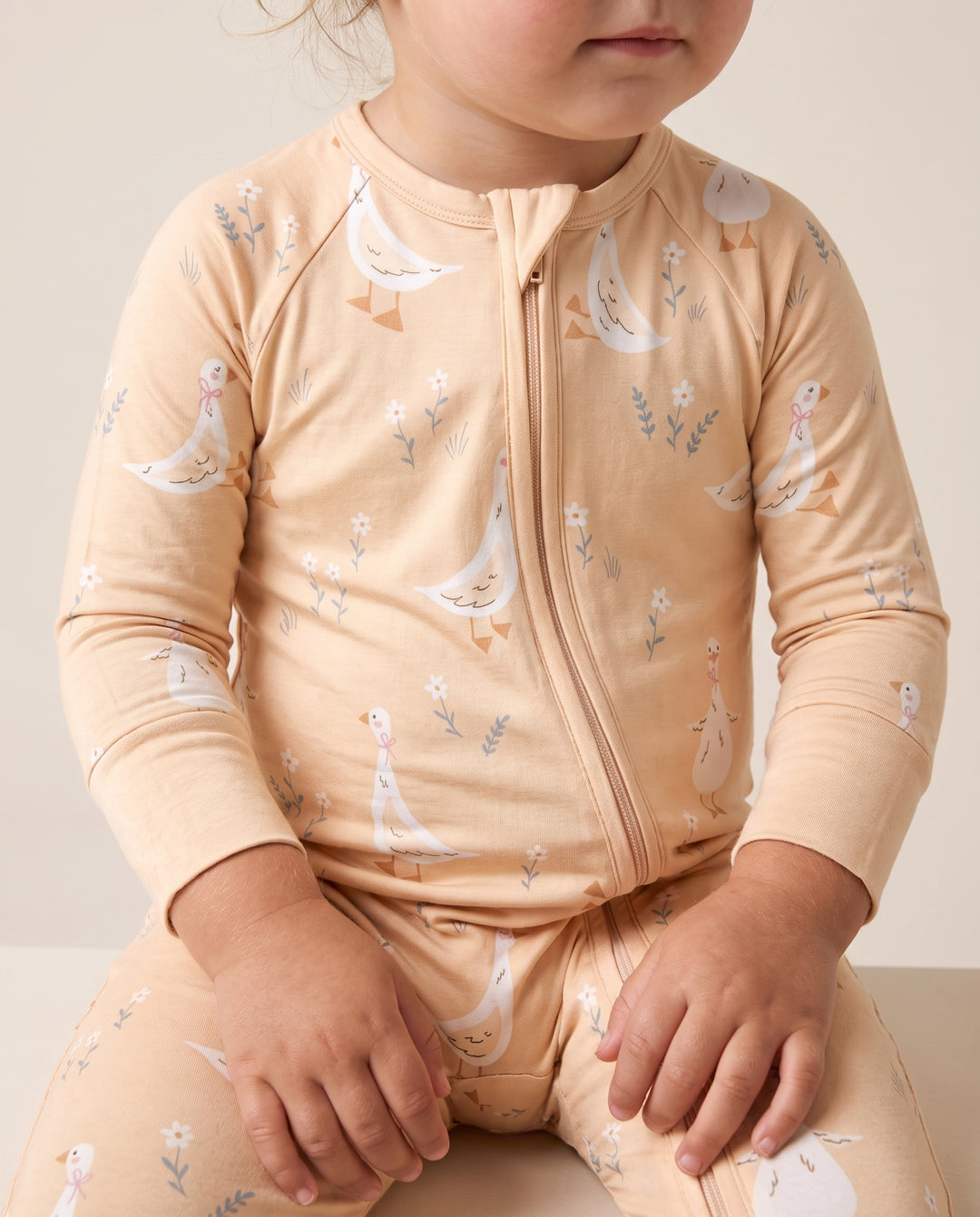White Goose Garden Bamboo Convertible Zippy