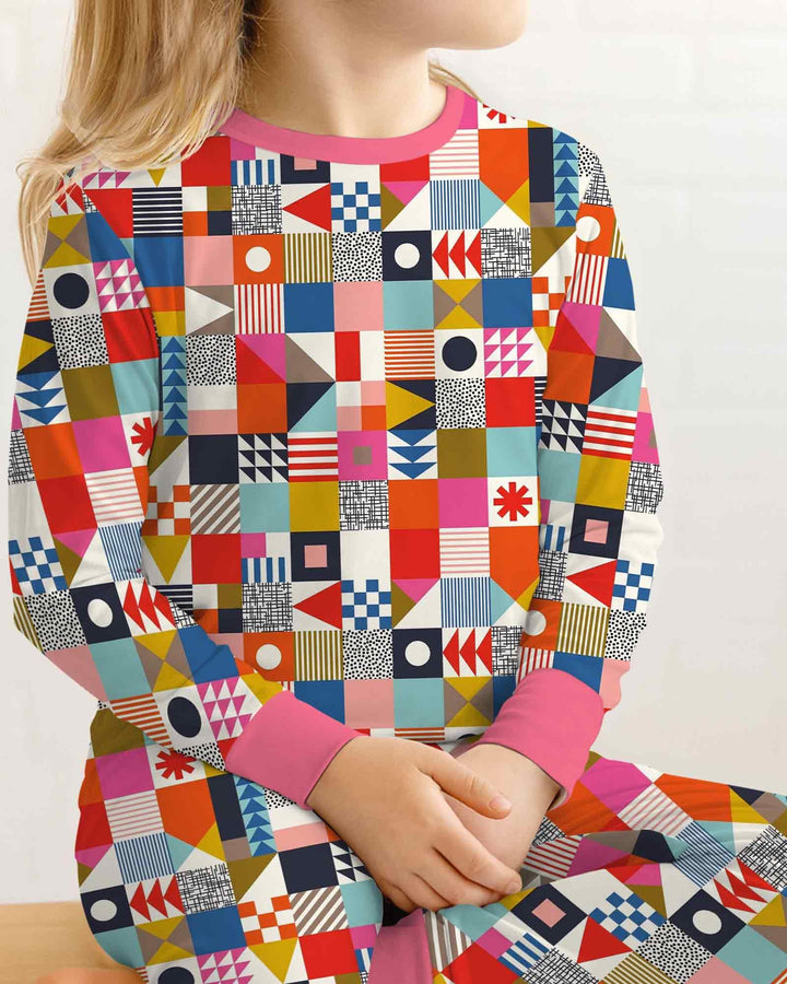 Zweiteiliges Langarm-Pyjama-Set mit Sommerfrüchten