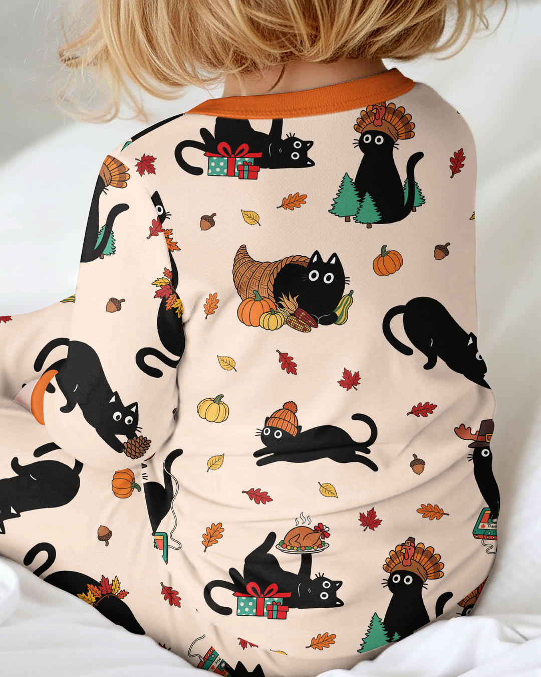 Cozy Cat On Thanksgiving Bamboo Convertible Zippy