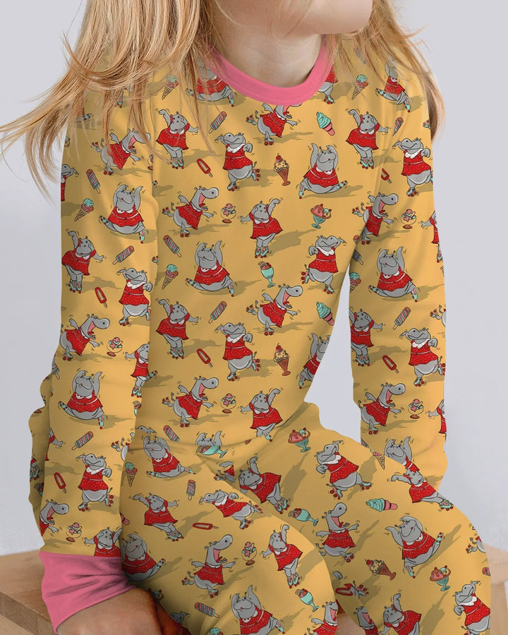 Zweiteiliges Langarm-Pyjama-Set mit Sommerfrüchten