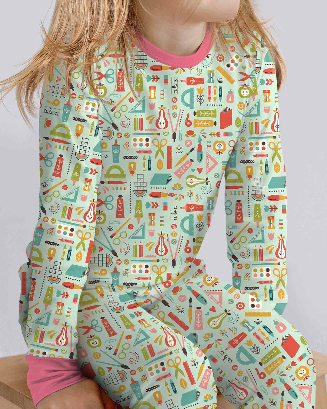 Zweiteiliges Langarm-Pyjama-Set mit Sommerfrüchten