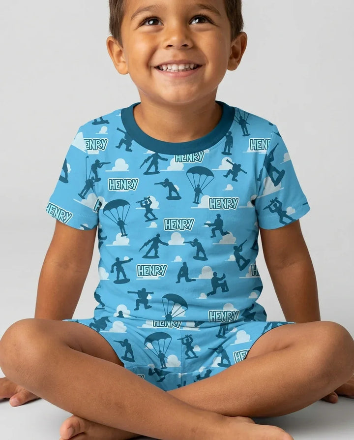 Zweiteiliges Pyjama-Set mit kurzen Ärmeln und Shorts im Sommer-Design