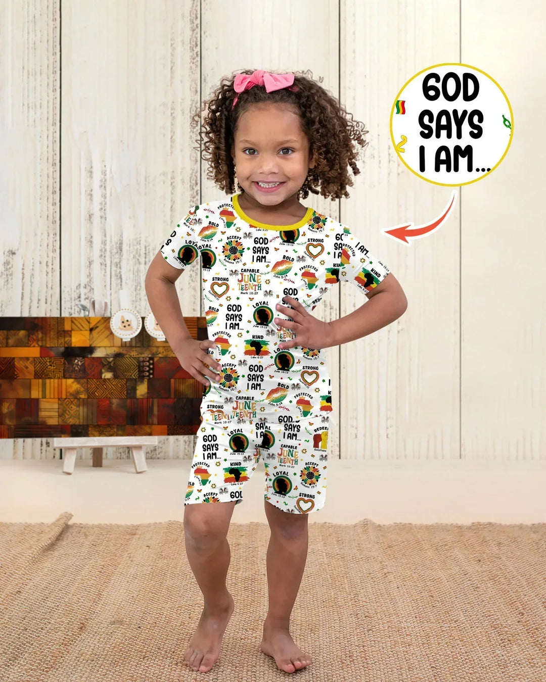 Template Zweiteiliges Pyjama-Set mit kurzen Ärmeln und Shorts