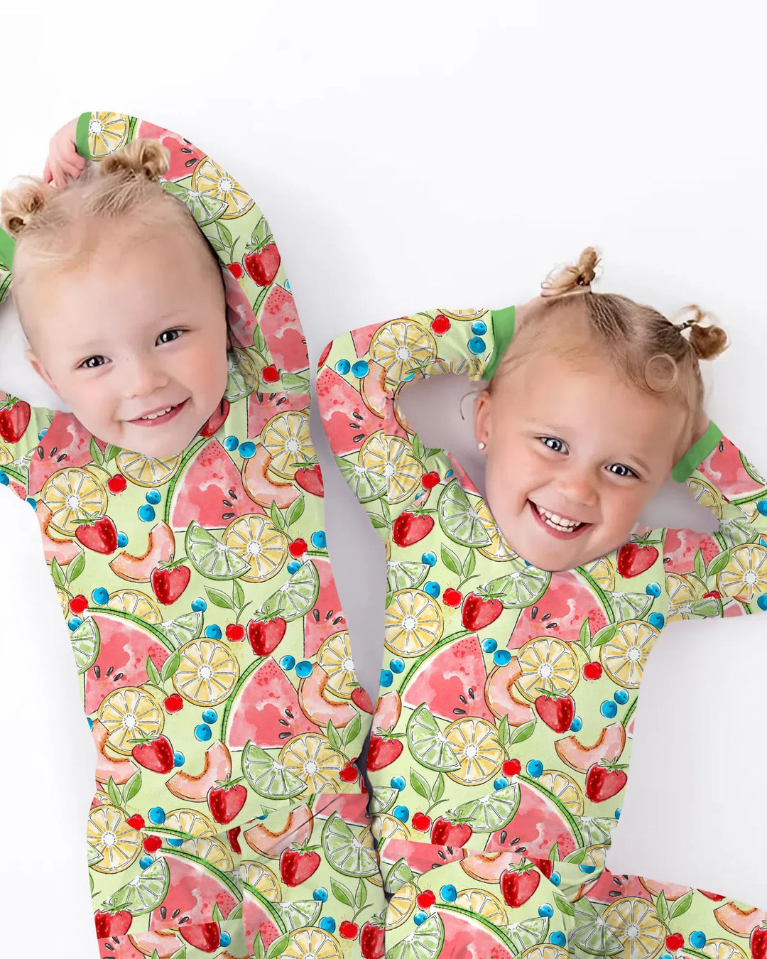Zweiteiliges Langarm-Pyjama-Set mit Sommerfrüchten
