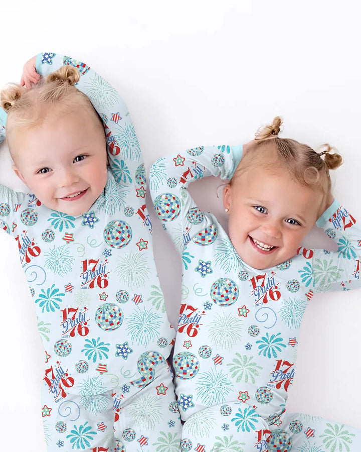Template Zweiteiliges Pyjama-Set mit kurzen Ärmeln und Shorts