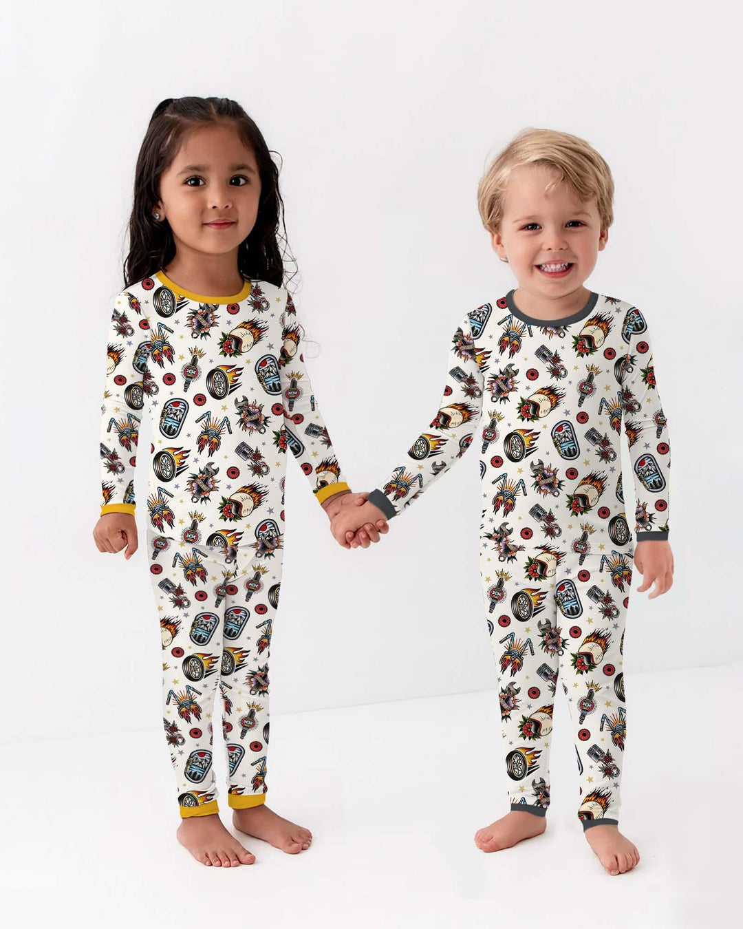 Zweiteiliges Langarm-Pyjama-Set mit Sommerfrüchten