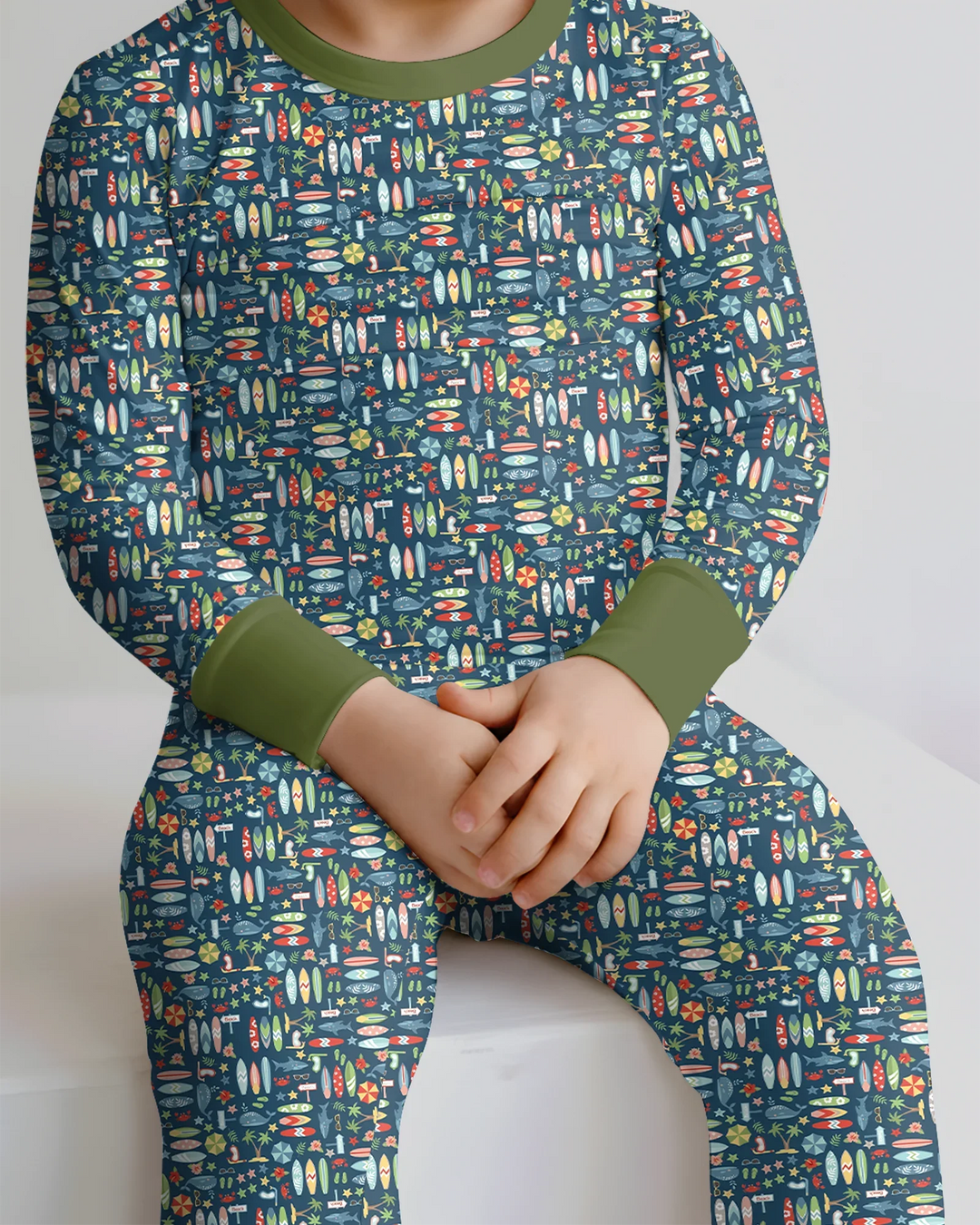 Zweiteiliges Langarm-Pyjama-Set mit Sommerfrüchten