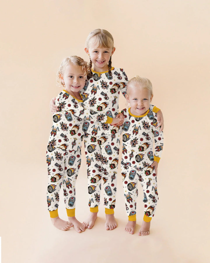Zweiteiliges Langarm-Pyjama-Set mit Sommerfrüchten