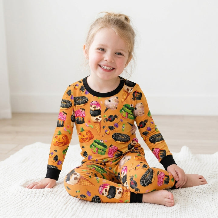 Zweiteiliges Langarm-Pyjama-Set mit Sommerfrüchten