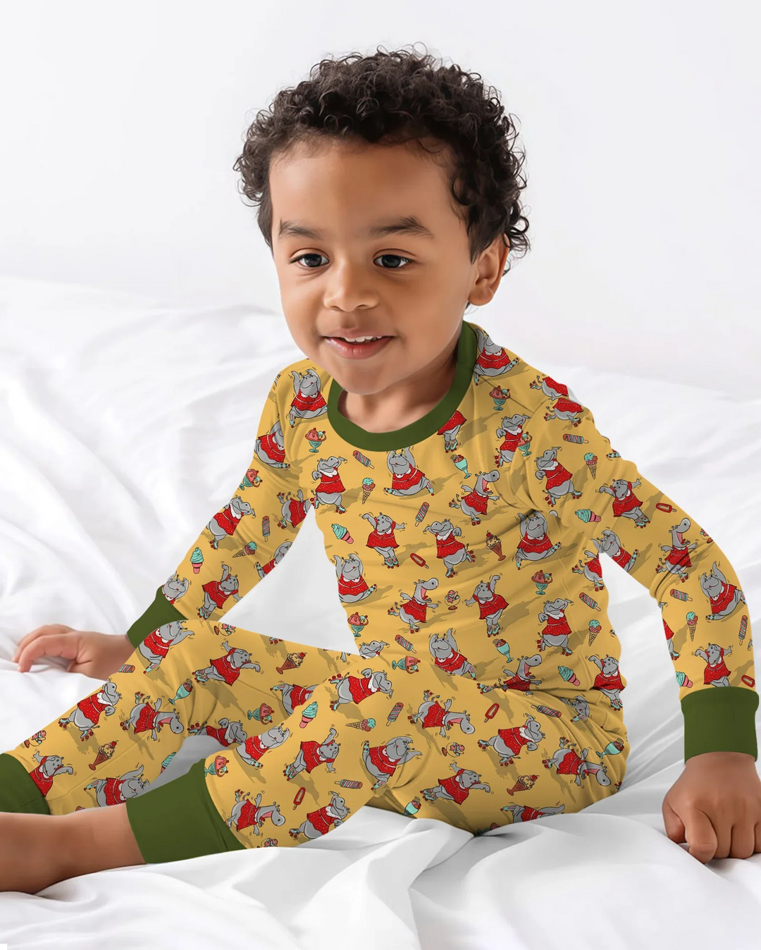 Zweiteiliges Langarm-Pyjama-Set mit Sommerfrüchten