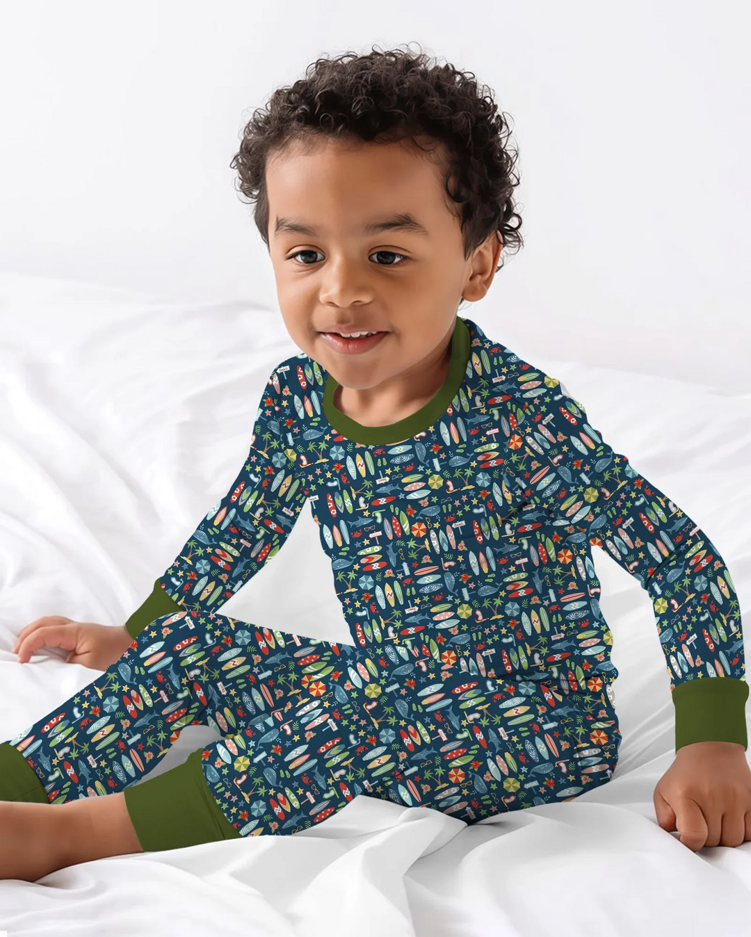 Zweiteiliges Langarm-Pyjama-Set mit Sommerfrüchten