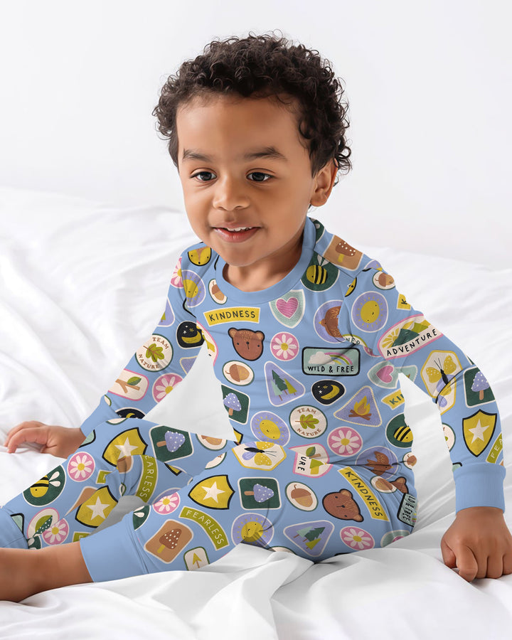 Zweiteiliges Langarm-Pyjama-Set mit Sommerfrüchten