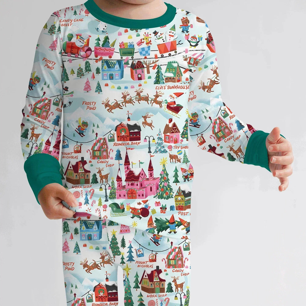 Santa's City Maps Two Piece Long Sleeve Pajama Set , Santa's City Maps Two Piece Long Sleeve Pajama Set - 12-18M / Green