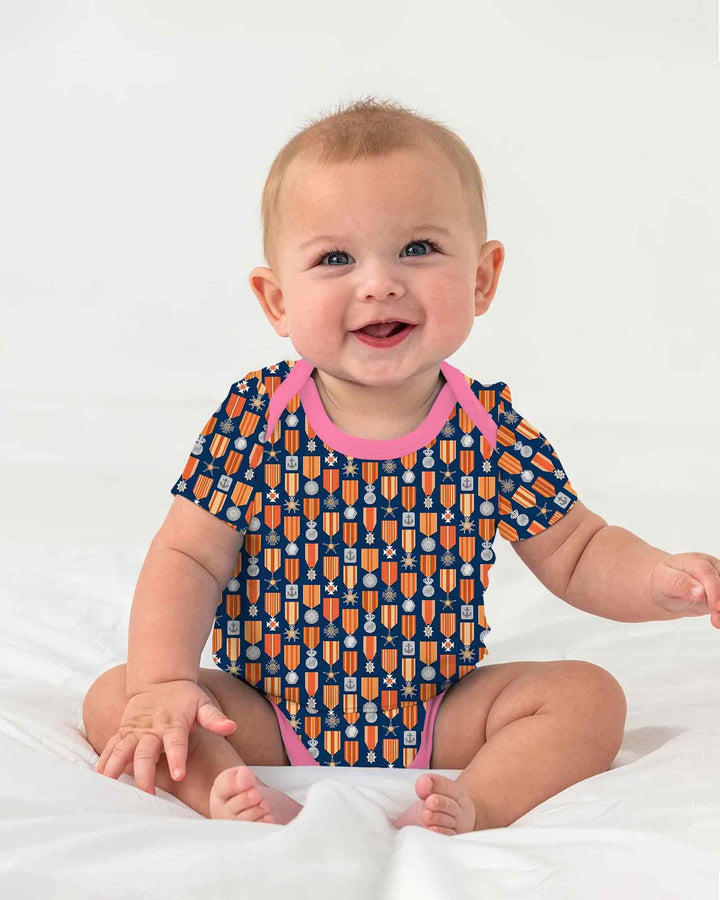 Gerippte Babykleidung mit individuellem Foto - Weich &amp; Skizzenhaft