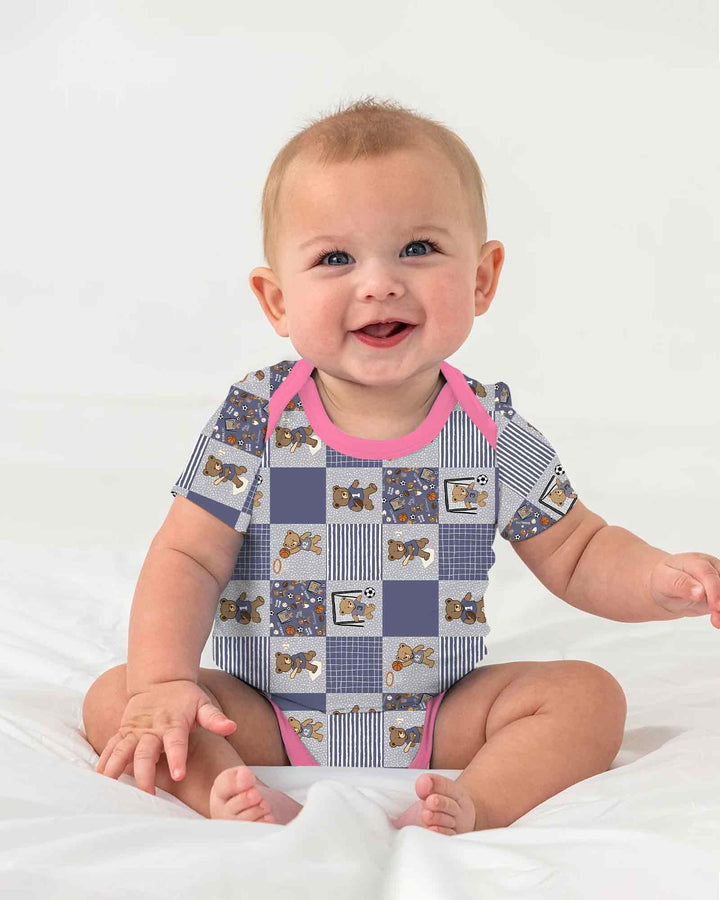 Gerippte Babykleidung mit individuellem Foto - Weich &amp; Skizzenhaft
