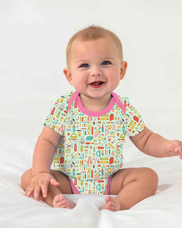 Gerippte Babykleidung mit individuellem Foto - Weich &amp; Skizzenhaft