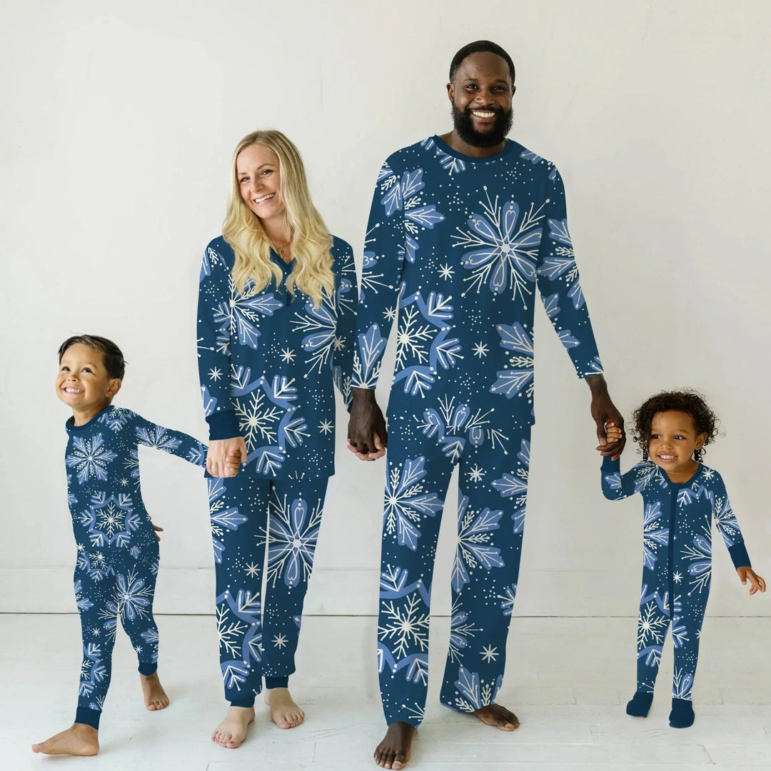 Winter Snowflakes Men's Pajama Set , Winter Snowflakes Men's Pajama Set - Only Shirt / XS
