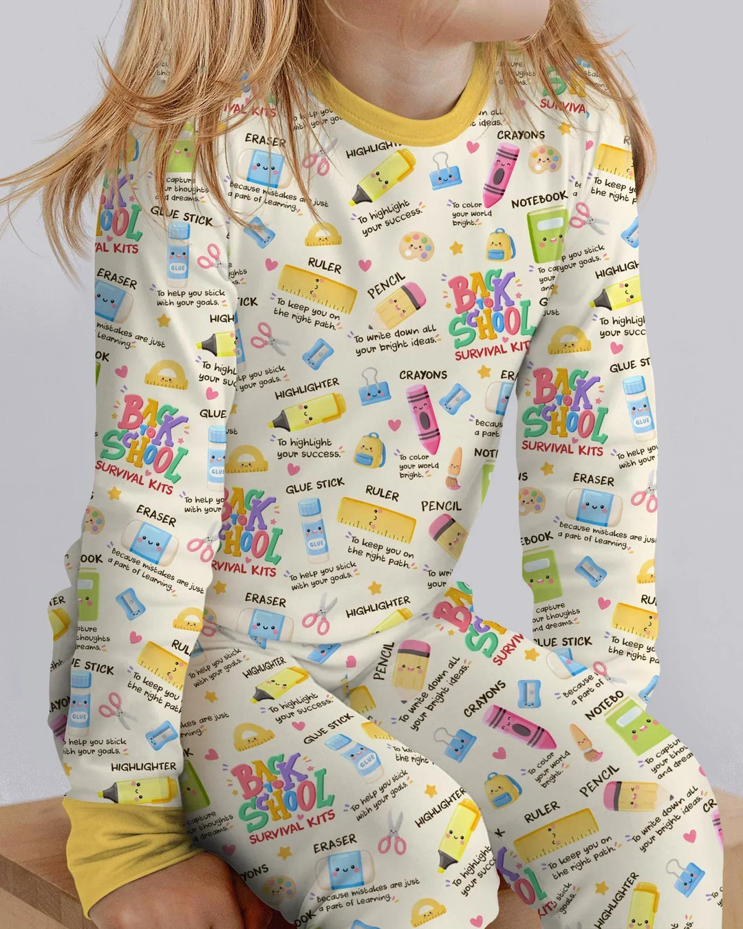 Zweiteiliges Langarm-Pyjama-Set mit Sommerfrüchten