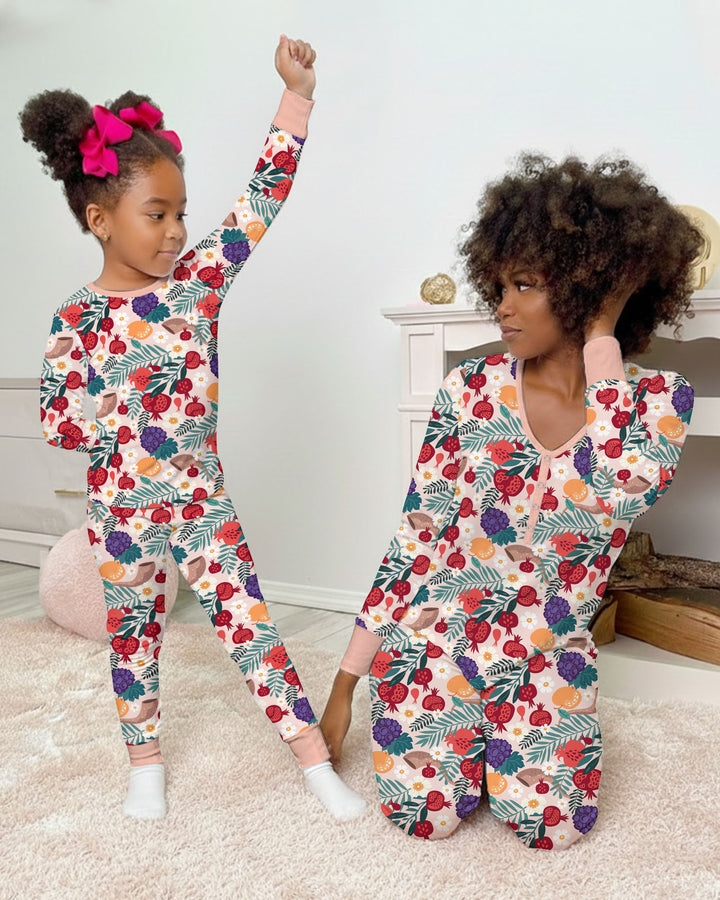 Zweiteiliges Langarm-Pyjama-Set mit Sommerfrüchten